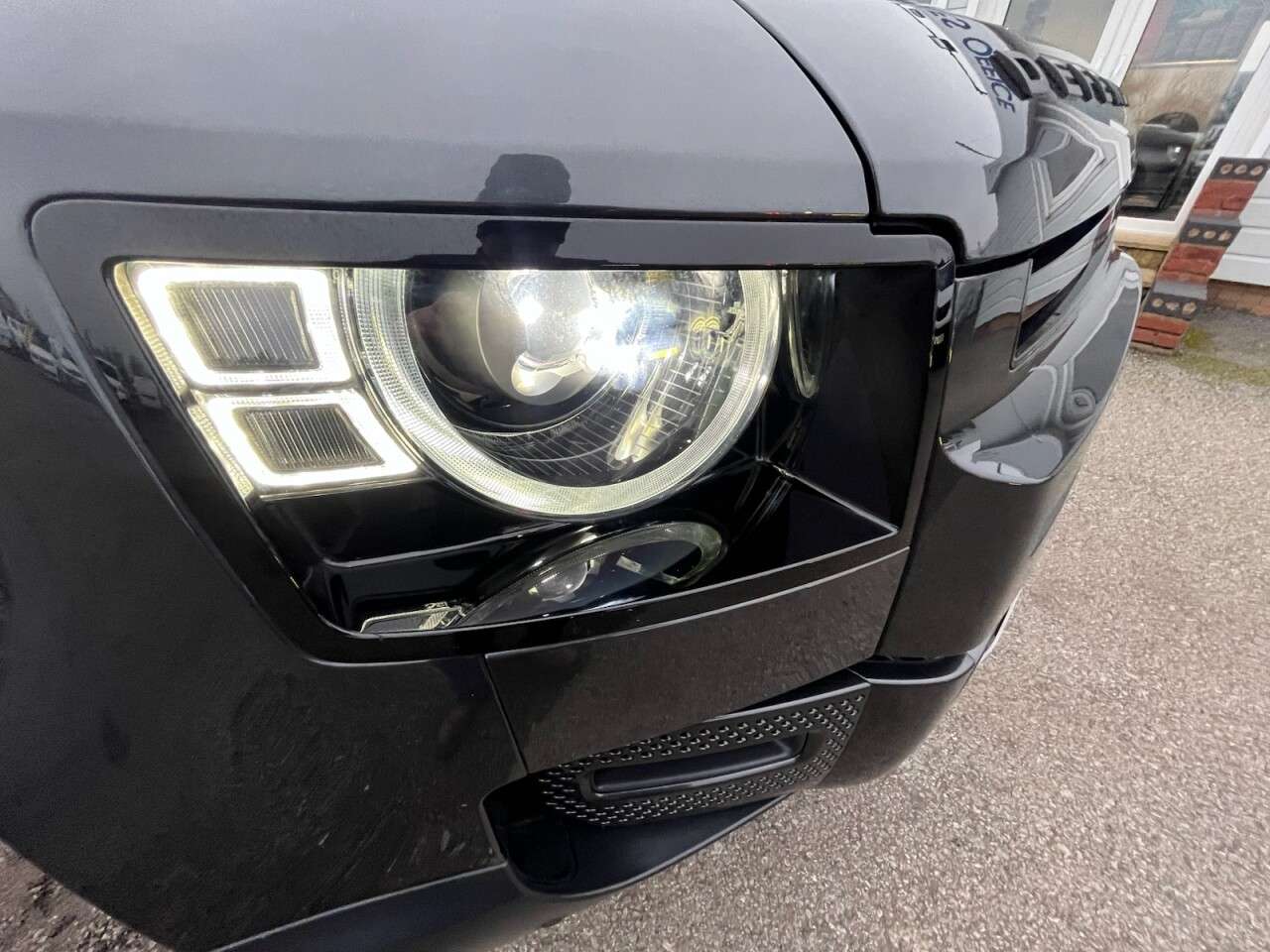 A 2025 LAND ROVER DEFENDER 3.0 D250 MHEV S Hard Top SUV 3dr Diesel Auto 4WD SWB Euro 6 (s/s) (250 ps) A 2025 LAND ROVER DEFENDER 3.0 D250 MHEV S Hard Top SUV 3dr Diesel Auto 4WD SWB Euro 6 (s/s) (250 ps)