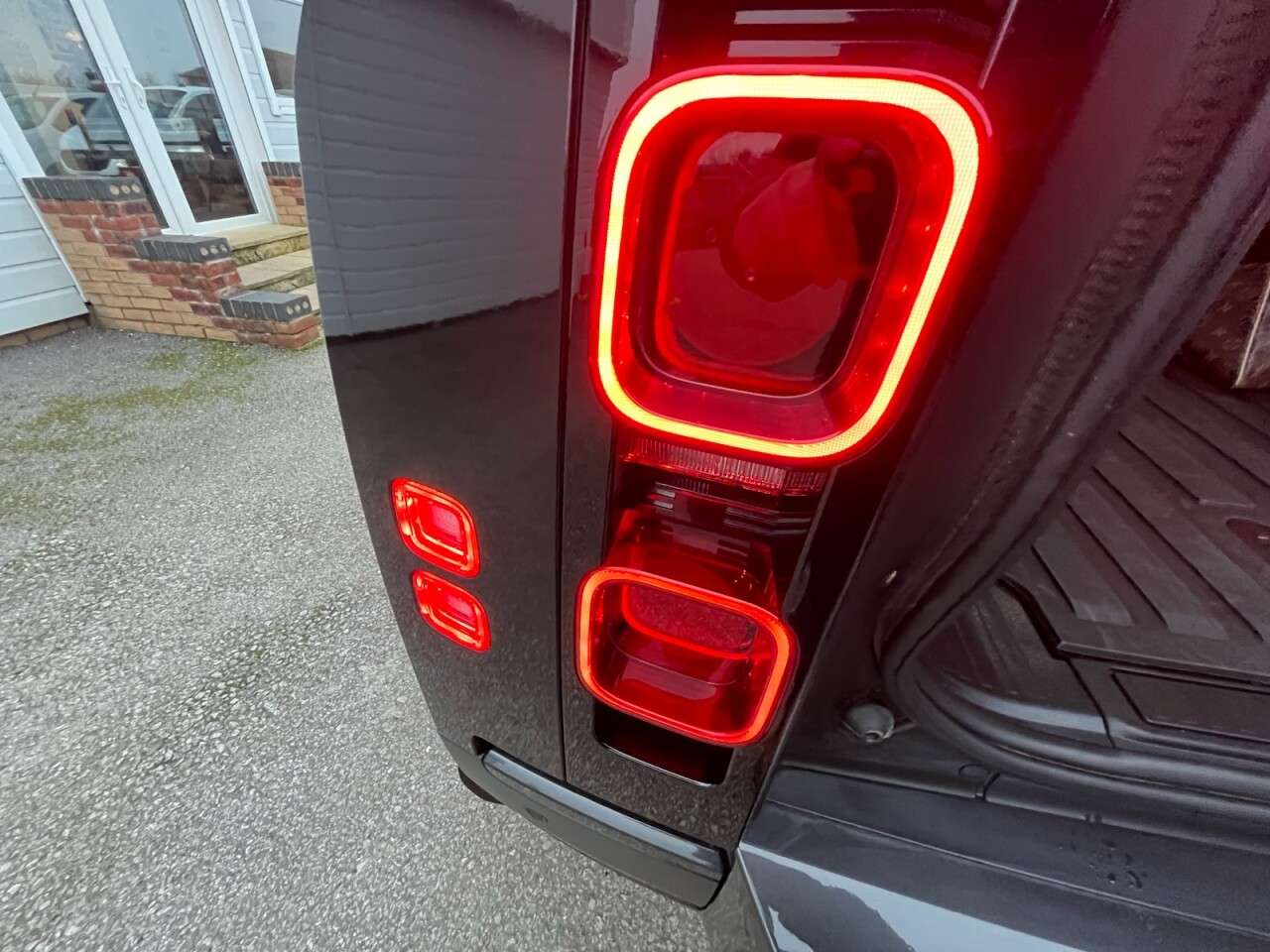 2025 LAND ROVER DEFENDER 2025 LAND ROVER DEFENDER