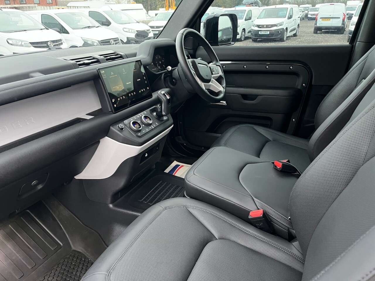 2025 LAND ROVER DEFENDER 2025 LAND ROVER DEFENDER