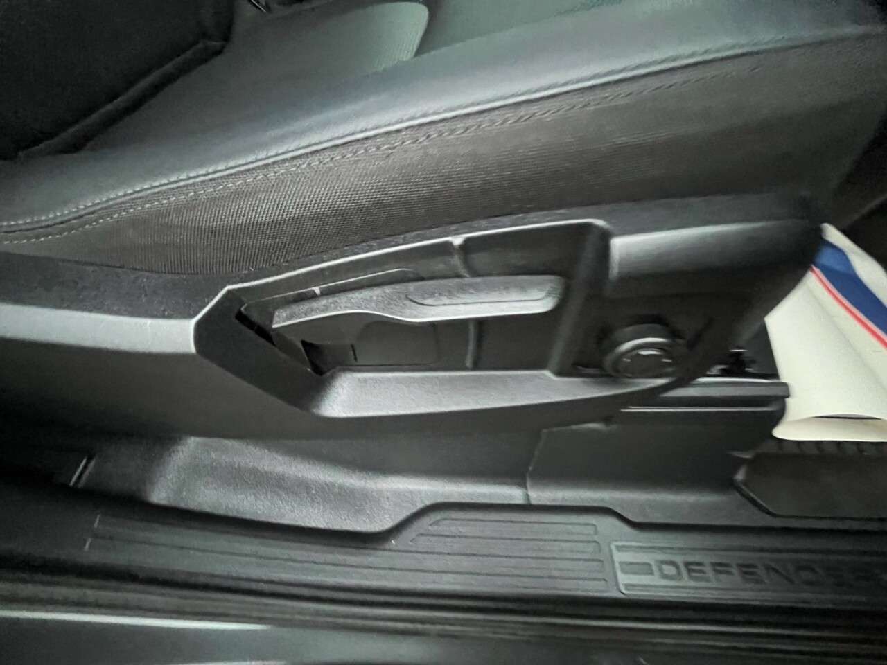 2025 LAND ROVER DEFENDER 2025 LAND ROVER DEFENDER