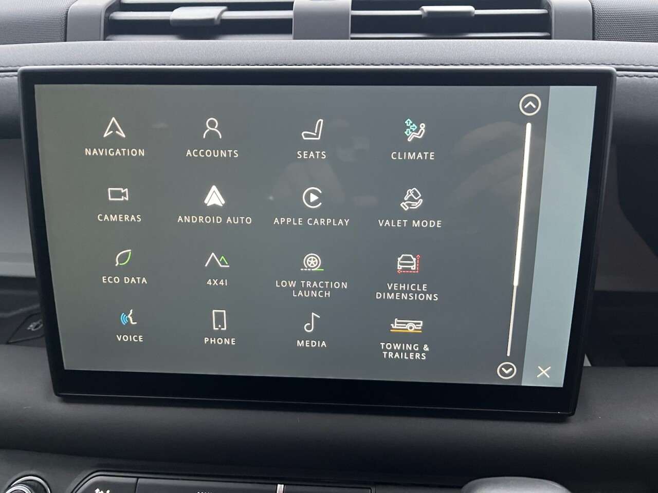 2025 LAND ROVER DEFENDER 2025 LAND ROVER DEFENDER