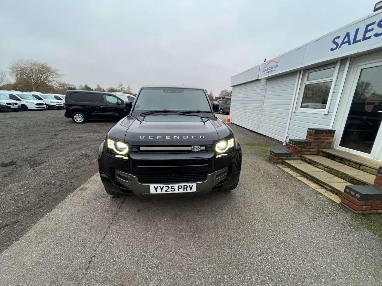 A 2025 LAND ROVER DEFENDER 3.0 D250 MHEV X-Dynamic SE Hard Top SUV 5dr Diesel Auto 4WD MWB Euro 6 (s/s A 2025 LAND ROVER DEFENDER 3.0 D250 MHEV X-Dynamic SE Hard Top SUV 5dr Diesel Auto 4WD MWB Euro 6 (s/s