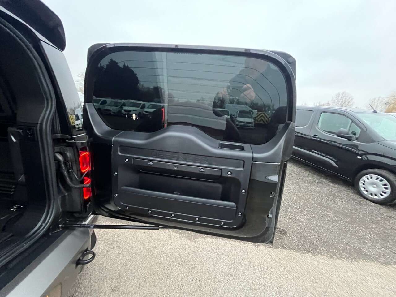 2025 LAND ROVER DEFENDER 2025 LAND ROVER DEFENDER