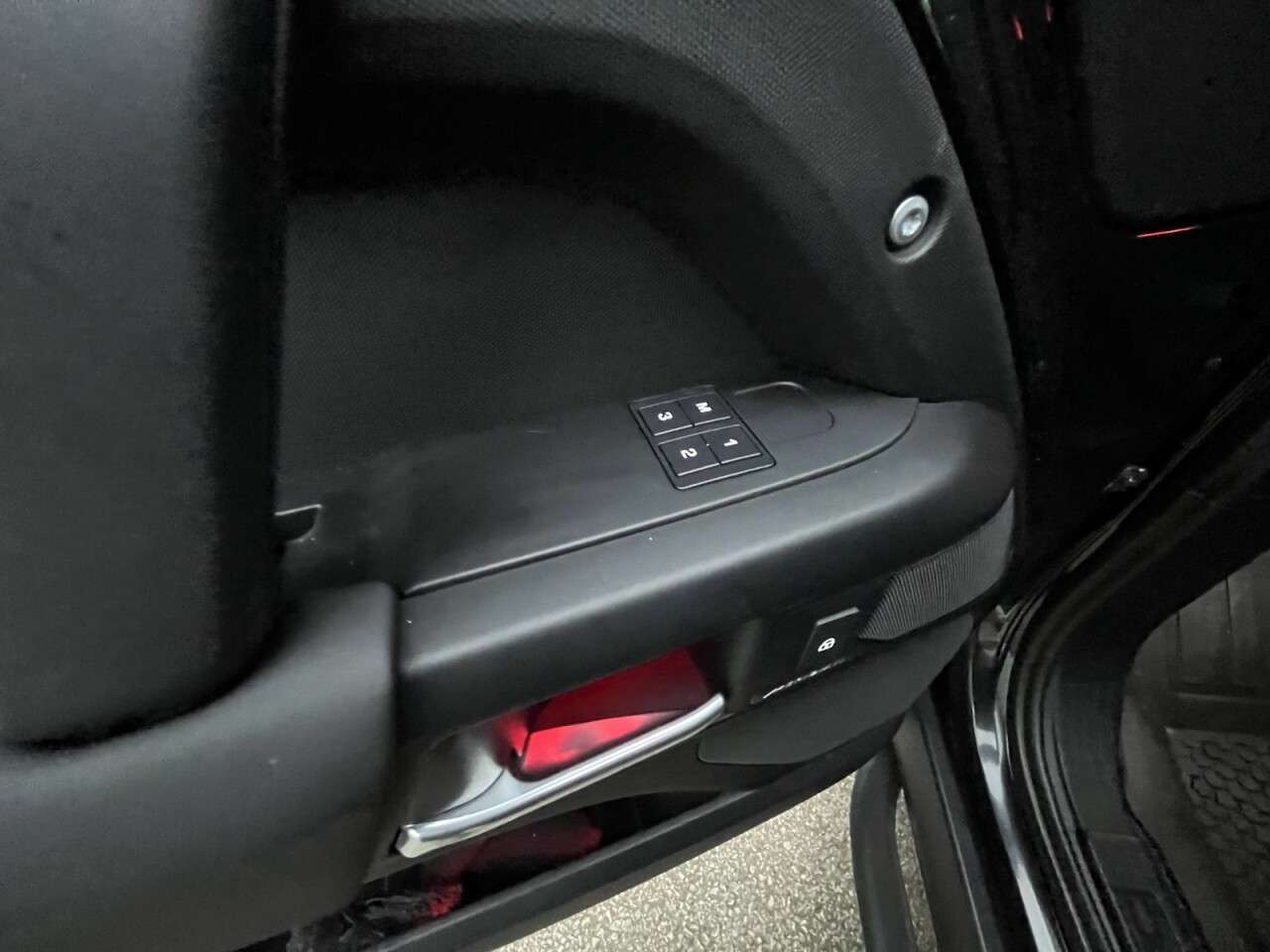 2025 LAND ROVER DEFENDER 2025 LAND ROVER DEFENDER