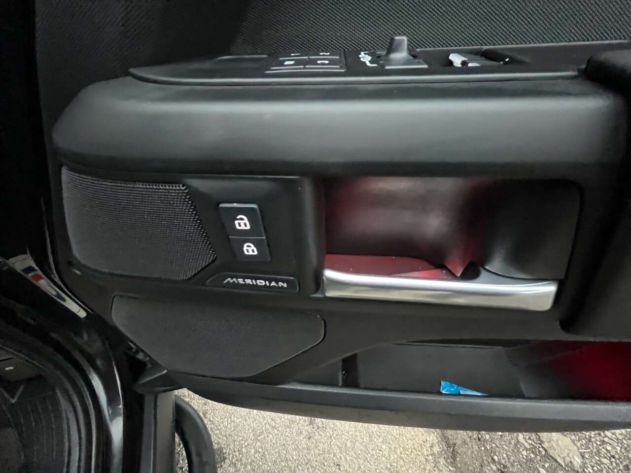 2025 LAND ROVER DEFENDER 2025 LAND ROVER DEFENDER