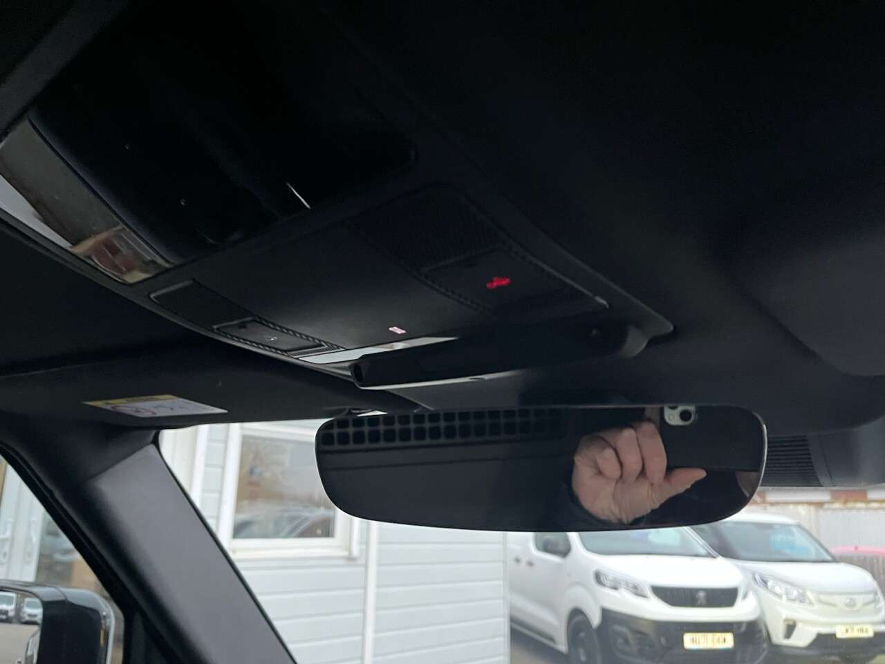 2025 LAND ROVER DEFENDER 2025 LAND ROVER DEFENDER