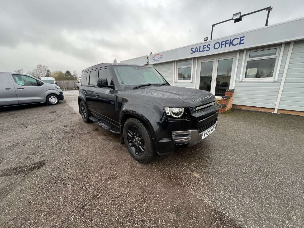 A 2025 LAND ROVER DEFENDER 3.0 D250 MHEV X-Dynamic SE Hard Top SUV 5dr Diesel Auto 4WD MWB Euro 6 (s/s A 2025 LAND ROVER DEFENDER 3.0 D250 MHEV X-Dynamic SE Hard Top SUV 5dr Diesel Auto 4WD MWB Euro 6 (s/s