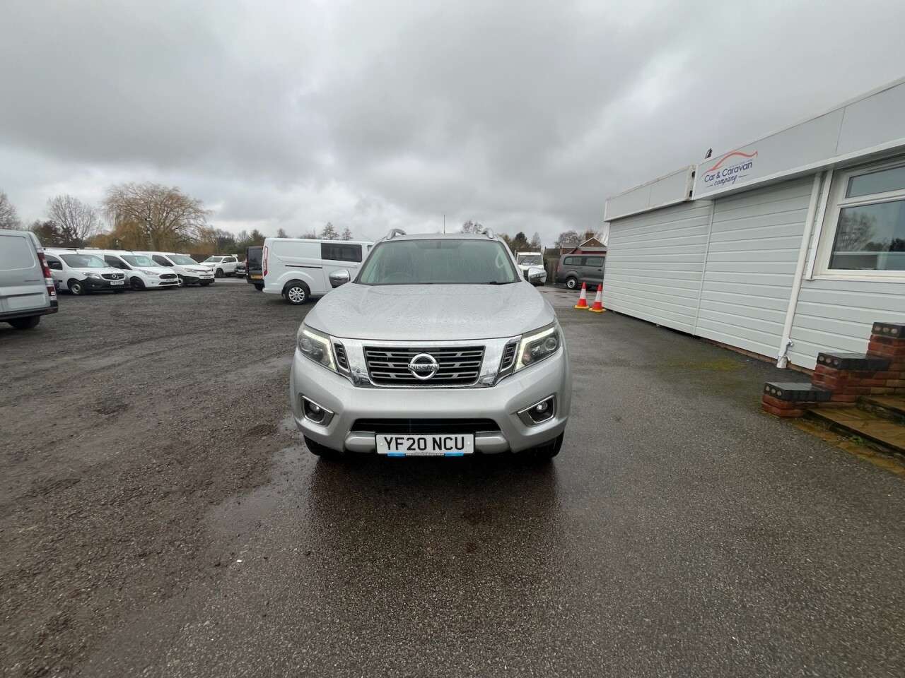A 2020 NISSAN NAVARA 2.3 dCi Tekna Pickup Double Cab 4dr Diesel Manual 4WD Euro 6 (s/s) (190 ps) A 2020 NISSAN NAVARA 2.3 dCi Tekna Pickup Double Cab 4dr Diesel Manual 4WD Euro 6 (s/s) (190 ps)