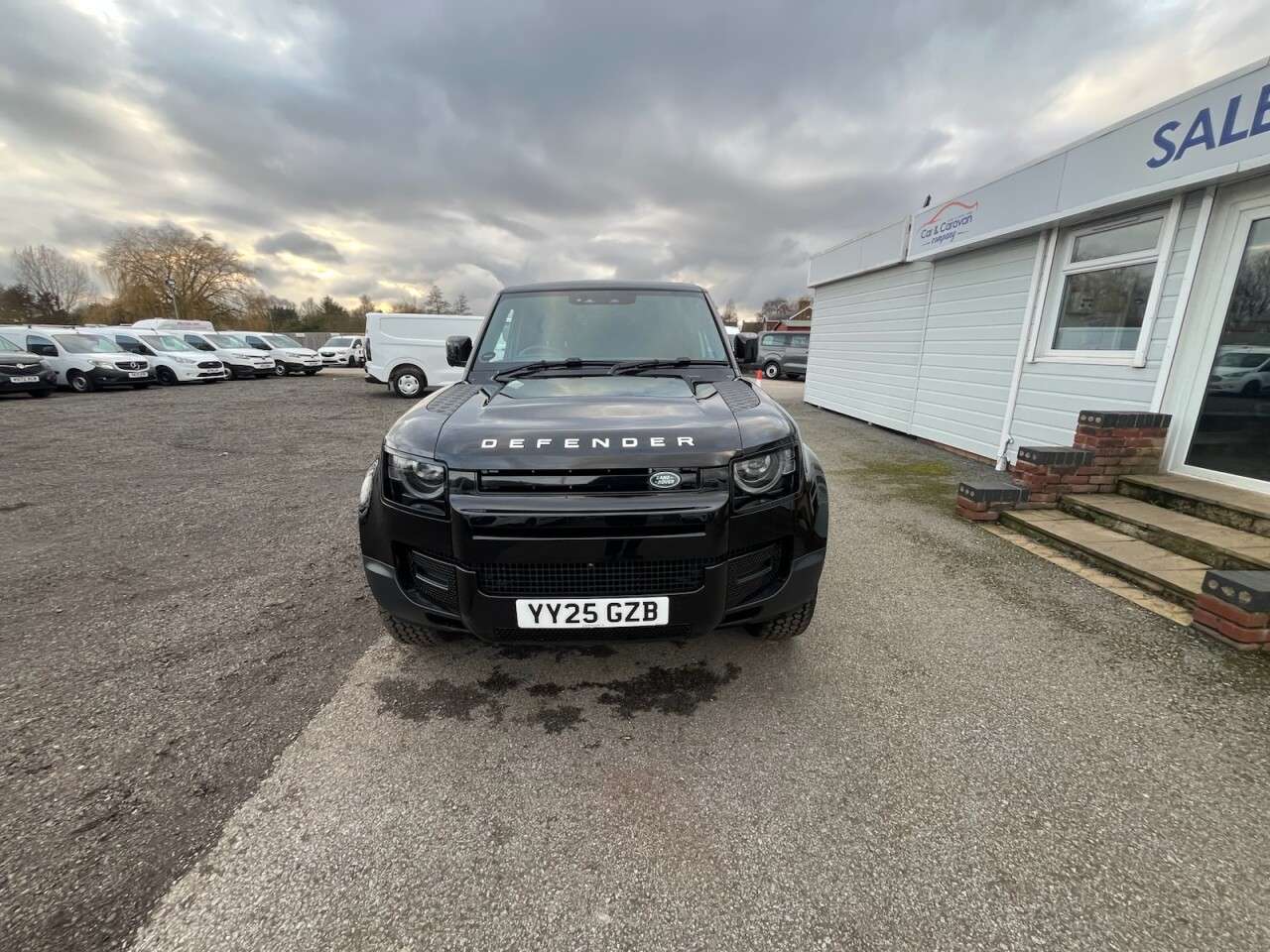 A 2025 LAND ROVER DEFENDER 3.0 D250 MHEV S Hard Top SUV 3dr Diesel Auto 4WD SWB Euro 6 (s/s) (250 ps) A 2025 LAND ROVER DEFENDER 3.0 D250 MHEV S Hard Top SUV 3dr Diesel Auto 4WD SWB Euro 6 (s/s) (250 ps)