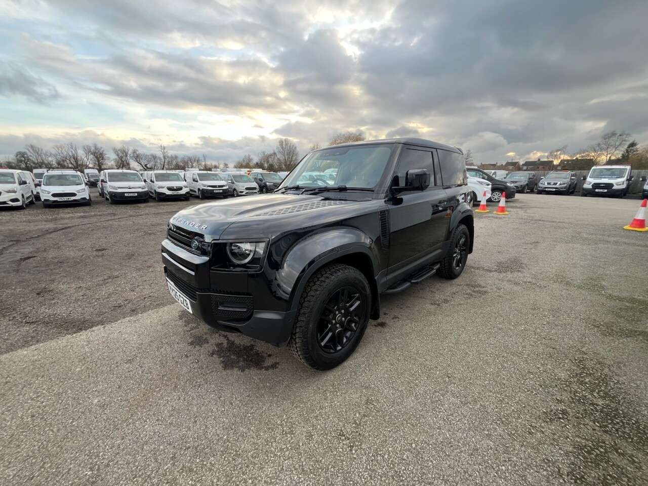 A 2025 LAND ROVER DEFENDER 3.0 D250 MHEV S Hard Top SUV 3dr Diesel Auto 4WD SWB Euro 6 (s/s) (250 ps) A 2025 LAND ROVER DEFENDER 3.0 D250 MHEV S Hard Top SUV 3dr Diesel Auto 4WD SWB Euro 6 (s/s) (250 ps)