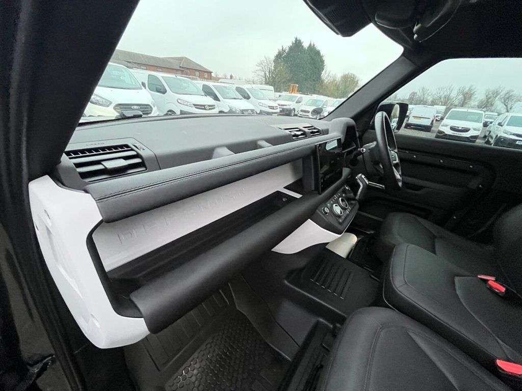 2025 LAND ROVER DEFENDER 2025 LAND ROVER DEFENDER