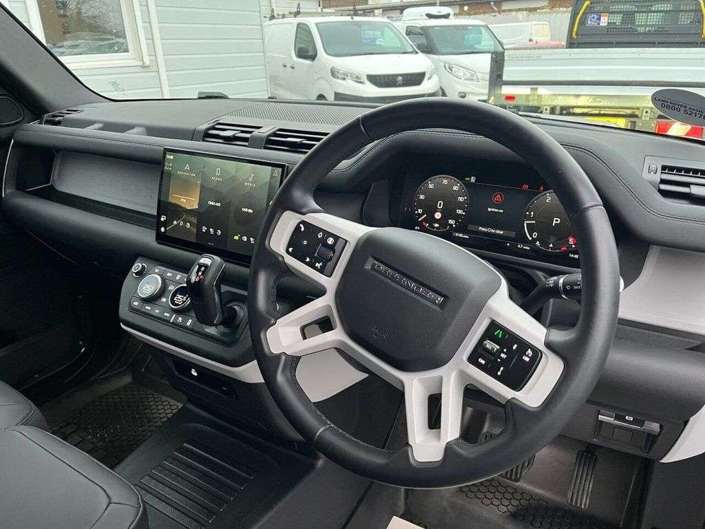 2025 LAND ROVER DEFENDER 2025 LAND ROVER DEFENDER