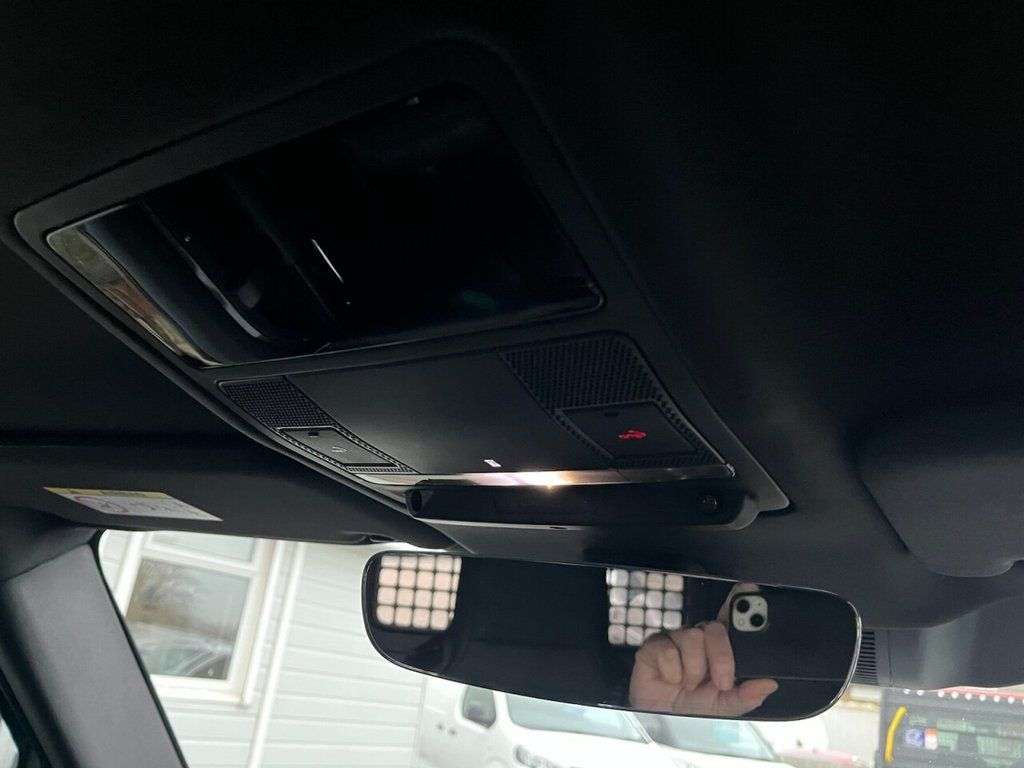 2025 LAND ROVER DEFENDER 2025 LAND ROVER DEFENDER