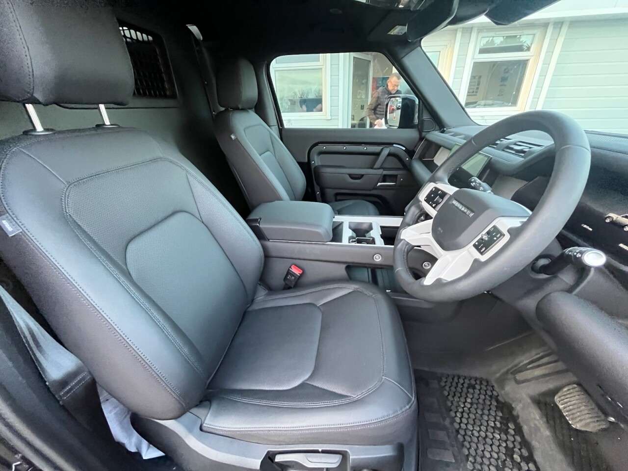 2025 LAND ROVER DEFENDER 2025 LAND ROVER DEFENDER