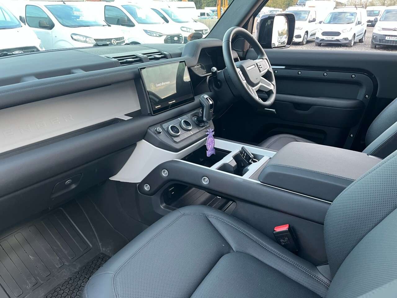 2025 LAND ROVER DEFENDER 2025 LAND ROVER DEFENDER