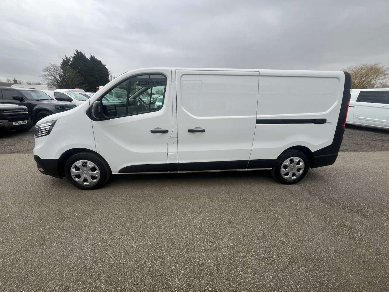 2022 RENAULT TRAFIC 2022 RENAULT TRAFIC
