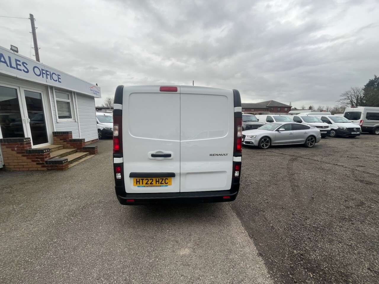 2022 RENAULT TRAFIC 2022 RENAULT TRAFIC