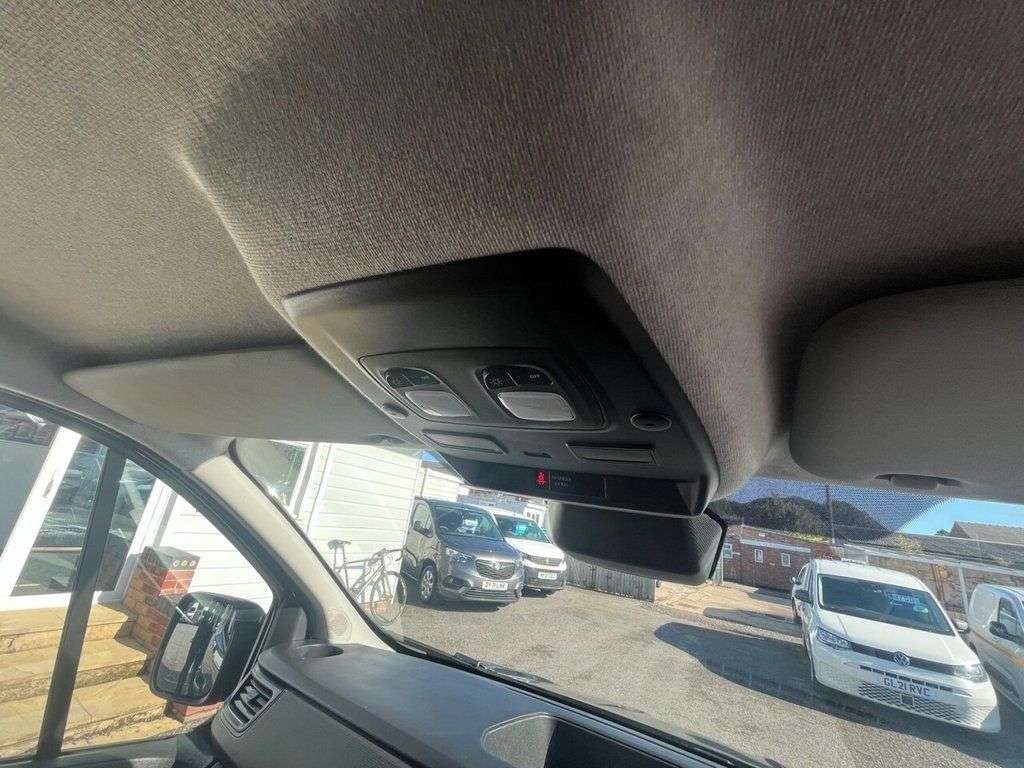 2022 RENAULT TRAFIC 2022 RENAULT TRAFIC