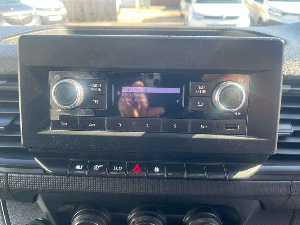 2022 RENAULT TRAFIC 2022 RENAULT TRAFIC