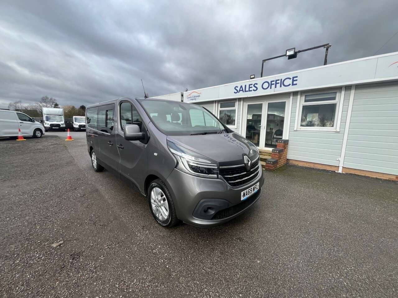 A 2019 RENAULT TRAFIC 2.0 dCi ENERGY 30 Sport Nav Minibus Double Cab 5dr Diesel Manual LWB Euro 6 A 2019 RENAULT TRAFIC 2.0 dCi ENERGY 30 Sport Nav Minibus Double Cab 5dr Diesel Manual LWB Euro 6