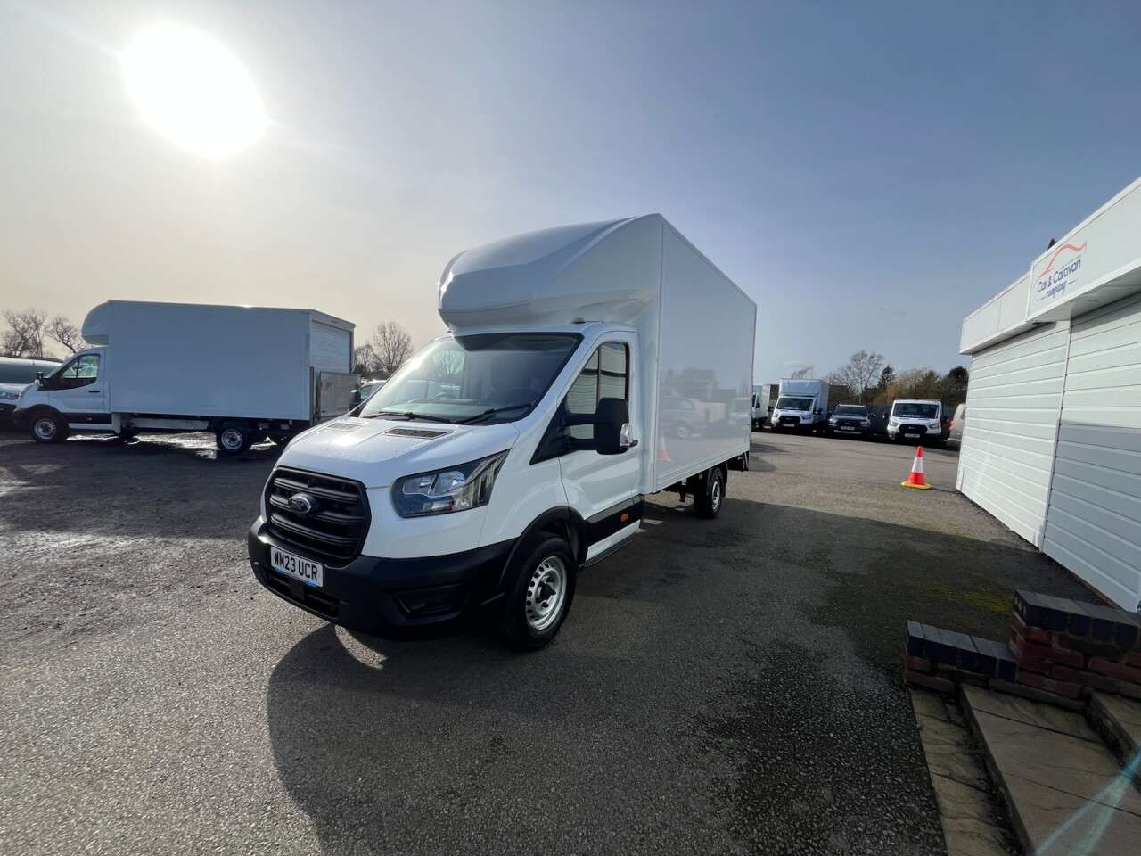 A 2023 FORD TRANSIT 2.0 350 EcoBlue HD Leader Luton 2dr Diesel Manual RWD L4 Euro 6 (s/s) (DRW) A 2023 FORD TRANSIT 2.0 350 EcoBlue HD Leader Luton 2dr Diesel Manual RWD L4 Euro 6 (s/s) (DRW)