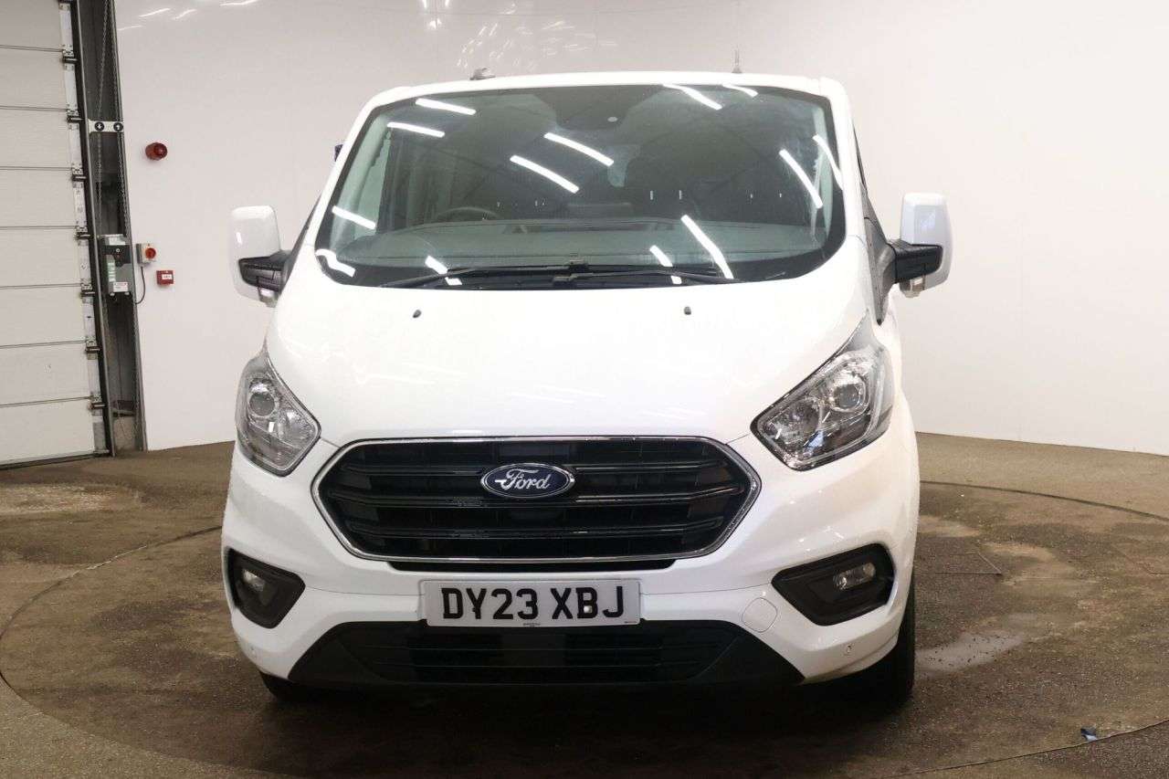 A 2023 FORD TRANSIT CUSTOM 2.0 320 EcoBlue Limited Crew Van Double Cab 5dr Diesel Manual L2 H1 Euro 6 A 2023 FORD TRANSIT CUSTOM 2.0 320 EcoBlue Limited Crew Van Double Cab 5dr Diesel Manual L2 H1 Euro 6