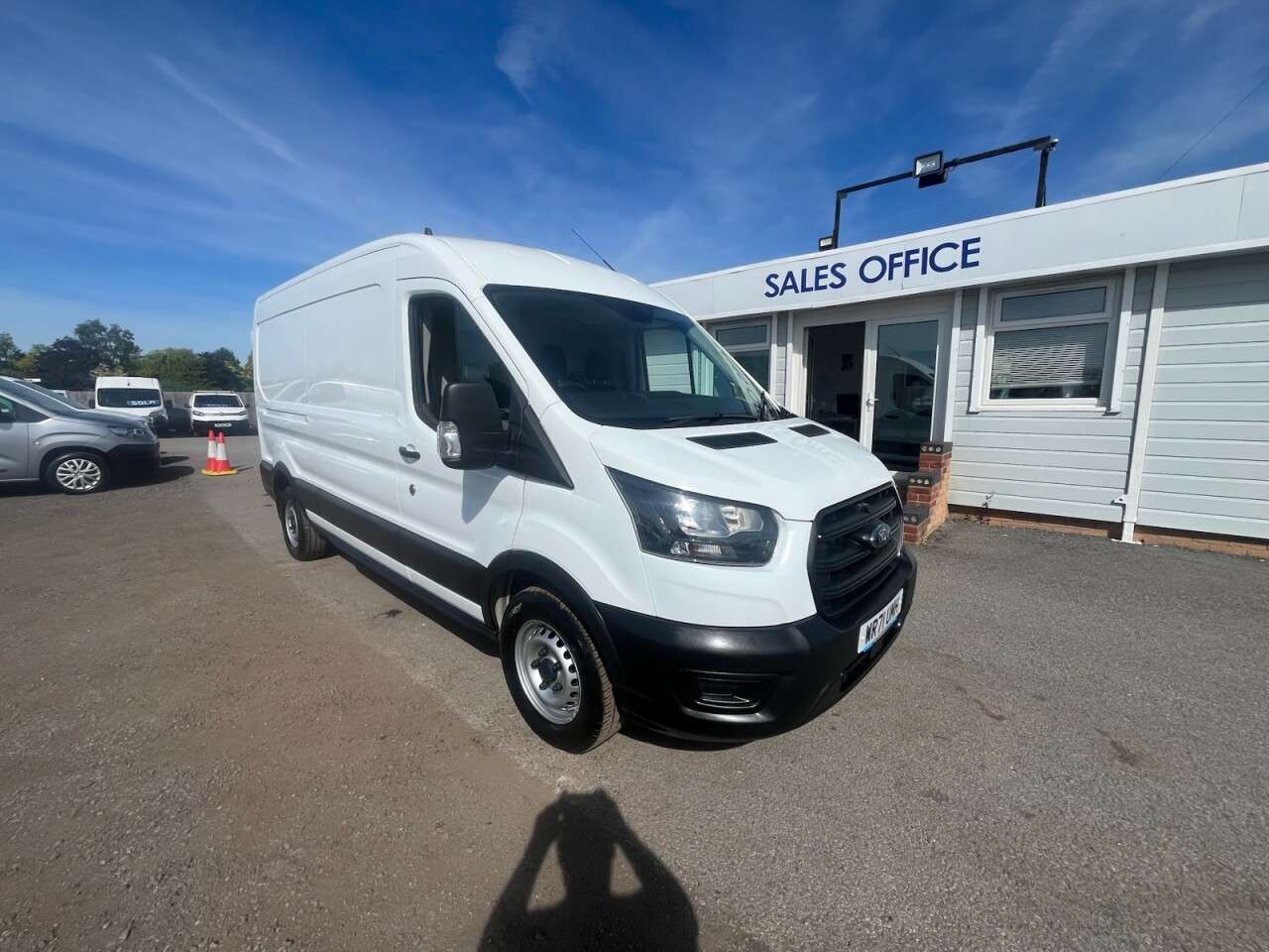A 2021 FORD TRANSIT 2.0 350 EcoBlue Leader Panel Van 5dr Diesel Manual FWD L3 H2 Euro 6 (s/s) ( A 2021 FORD TRANSIT 2.0 350 EcoBlue Leader Panel Van 5dr Diesel Manual FWD L3 H2 Euro 6 (s/s) (