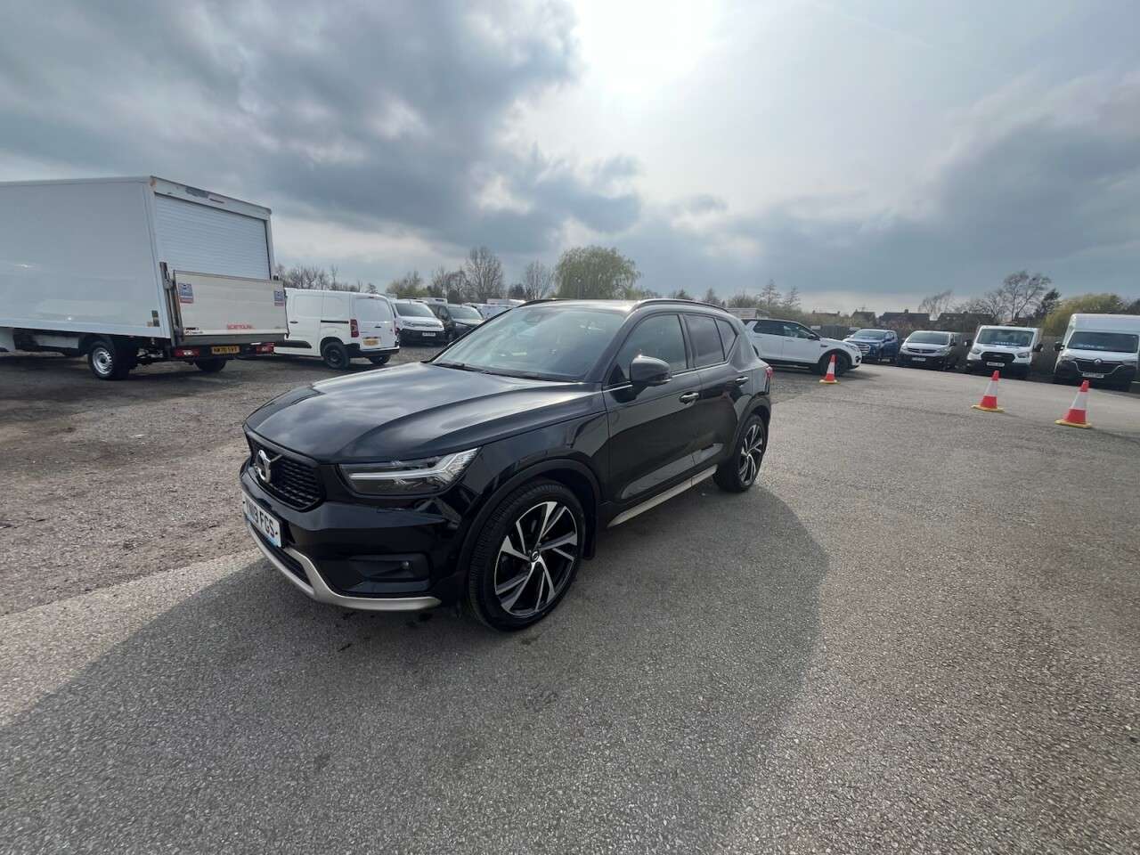 2019 VOLVO XC40 2019 VOLVO XC40
