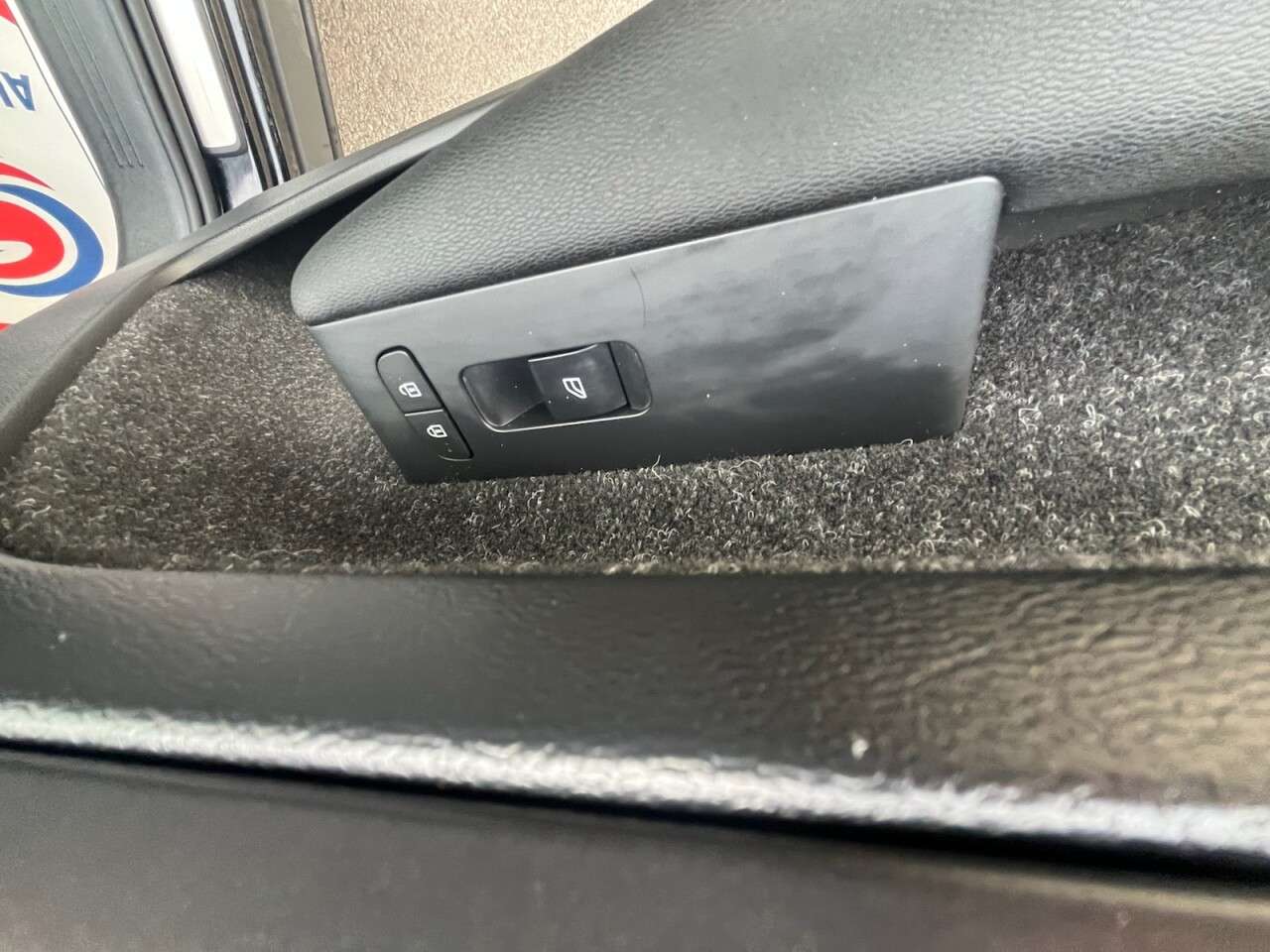 2019 VOLVO XC40 2019 VOLVO XC40