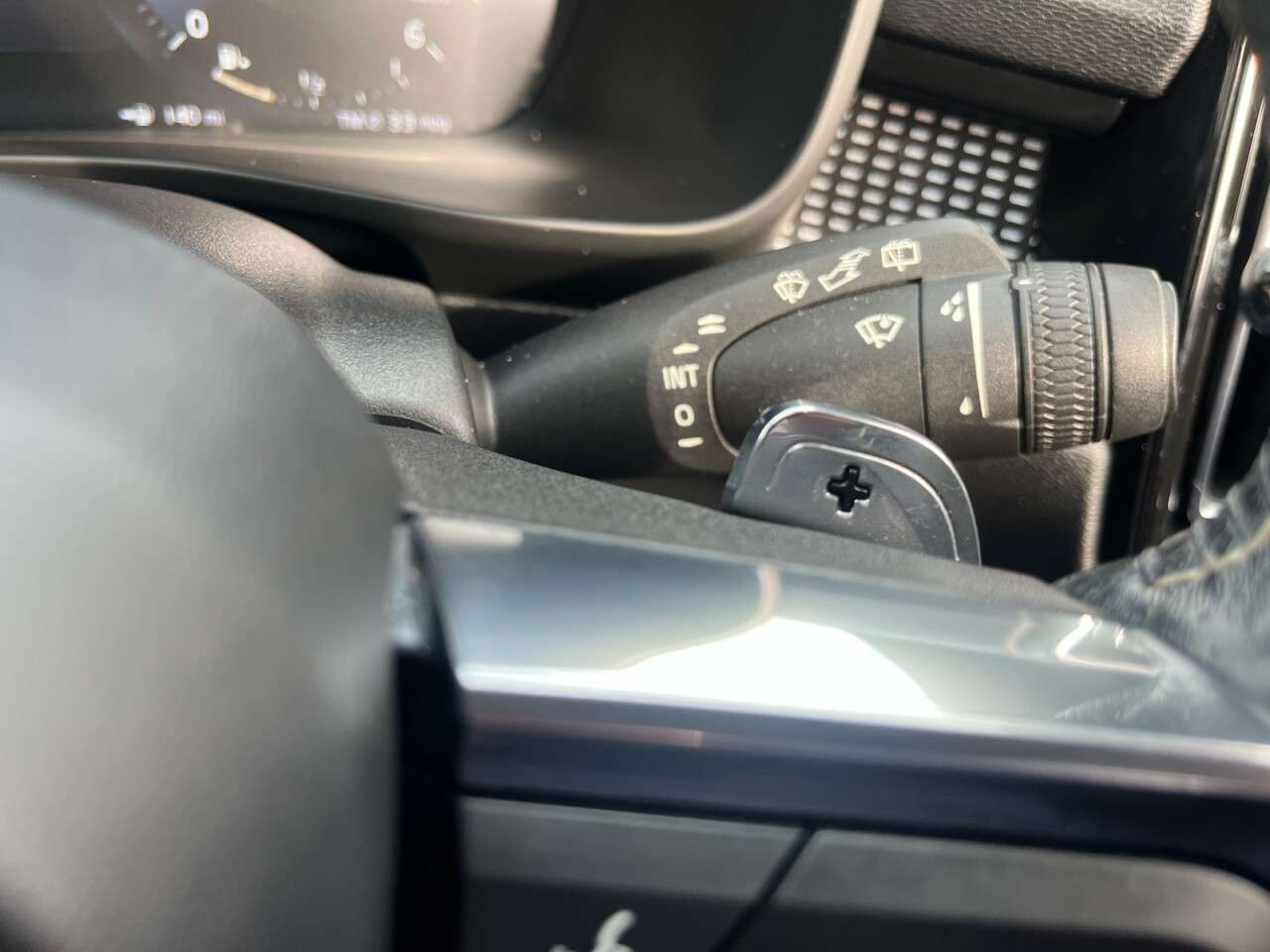 2019 VOLVO XC40 2019 VOLVO XC40