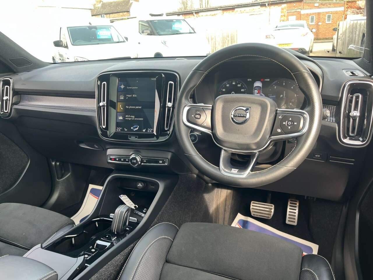 2019 VOLVO XC40 2019 VOLVO XC40
