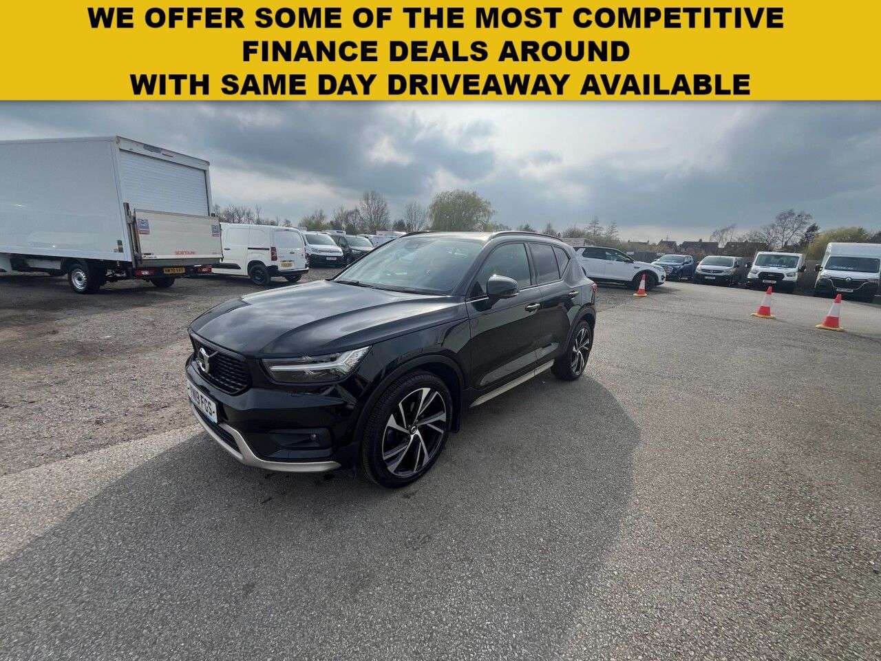 2019 VOLVO XC40 2019 VOLVO XC40