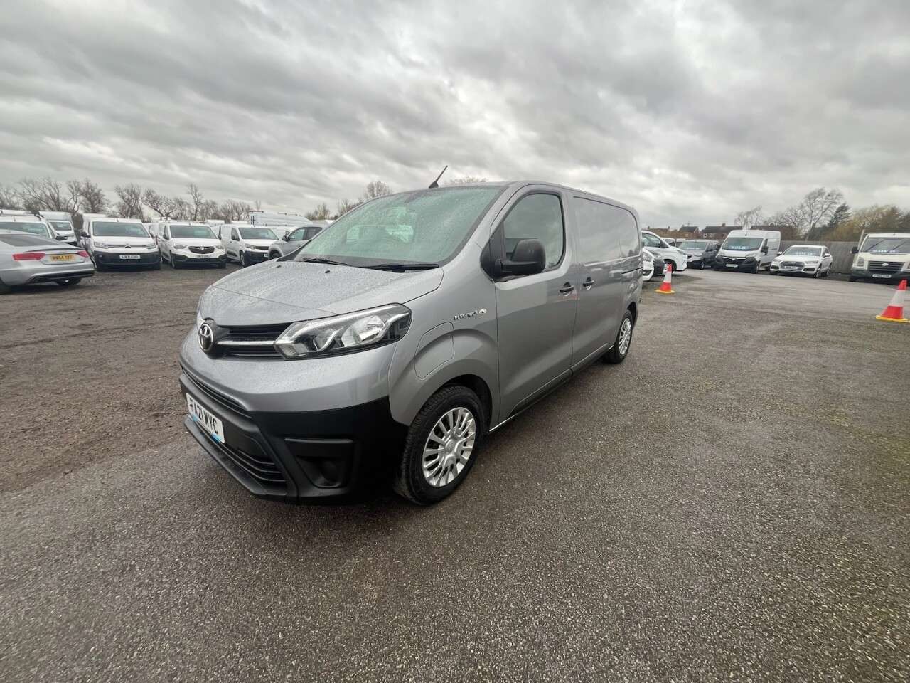 2021 TOYOTA PROACE 2021 TOYOTA PROACE