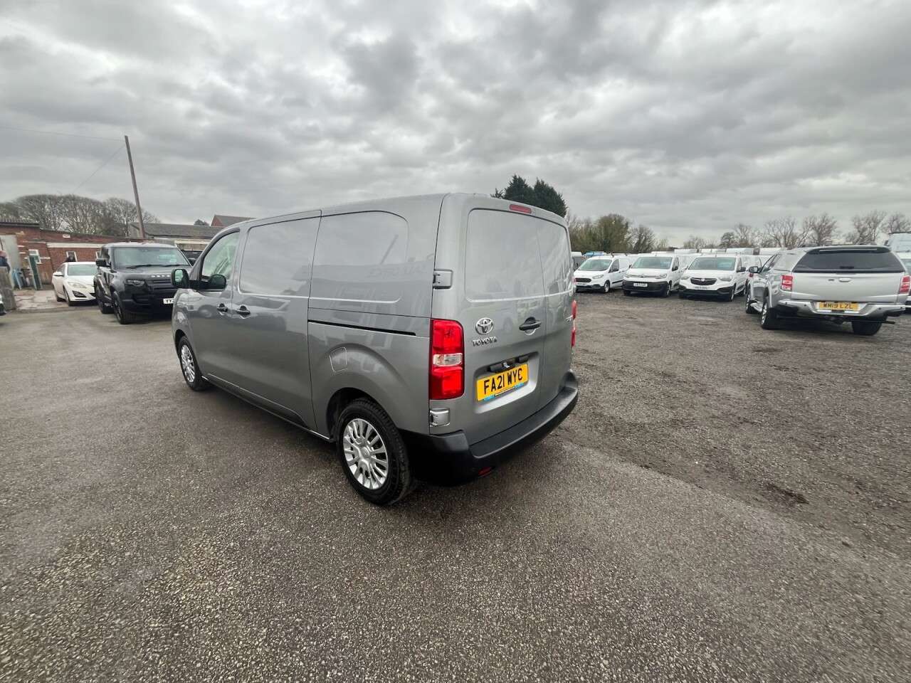 2021 TOYOTA PROACE 2021 TOYOTA PROACE