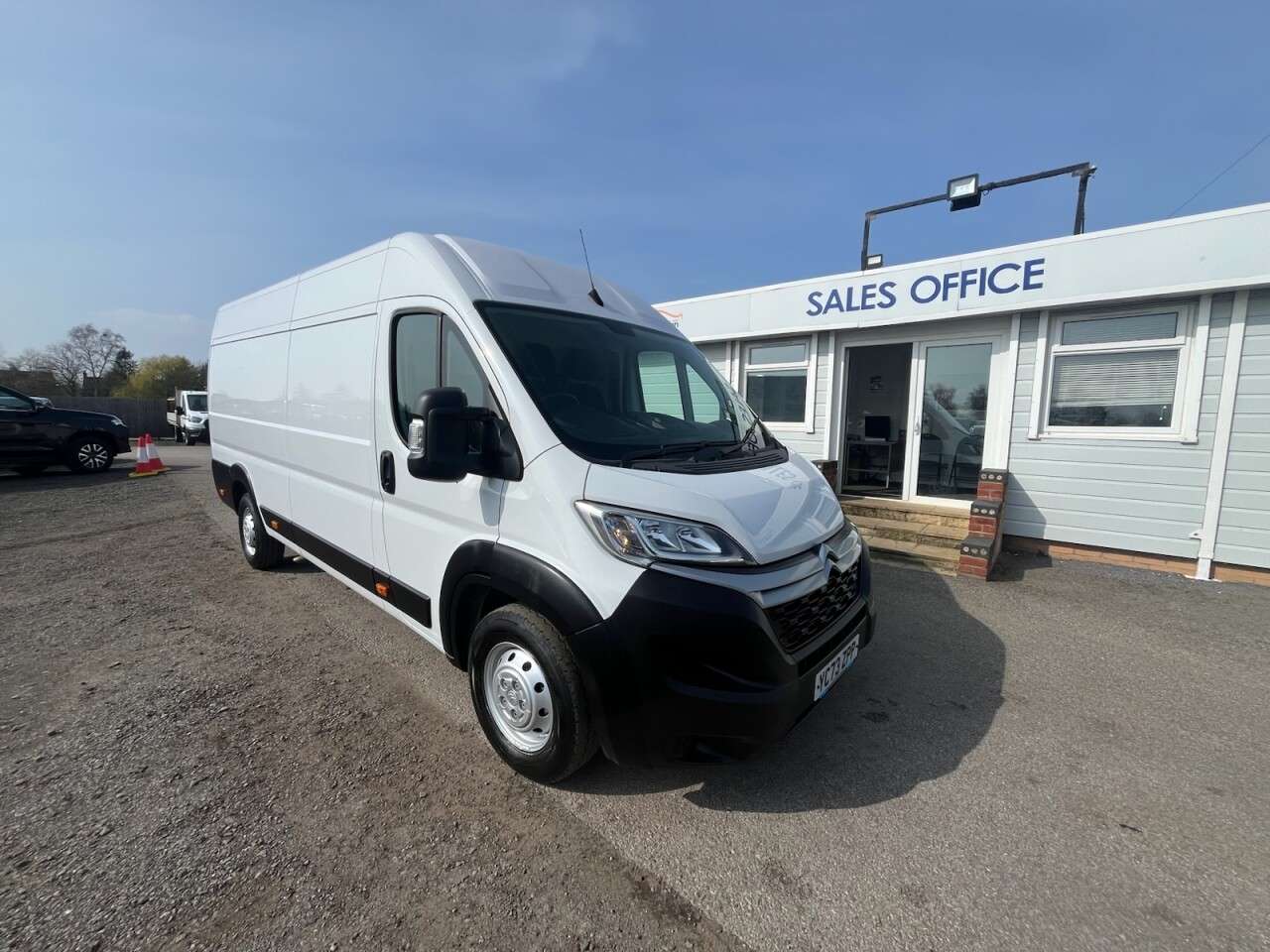 A 2023 CITROEN RELAY 2.2 BlueHDi 35 Enterprise Edition Panel Van 5dr Diesel Manual L4 High Roof A 2023 CITROEN RELAY 2.2 BlueHDi 35 Enterprise Edition Panel Van 5dr Diesel Manual L4 High Roof