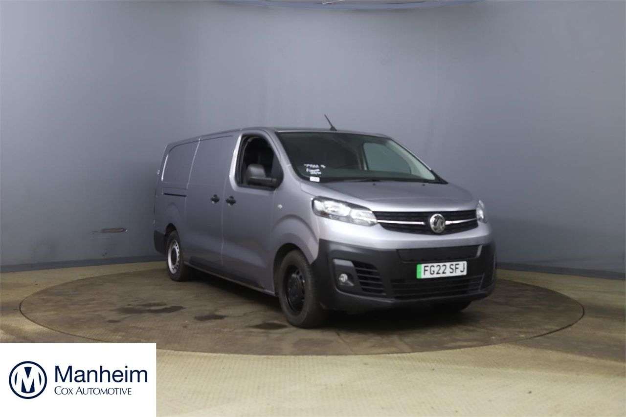 A 2022 VAUXHALL VIVARO ELECTRIC 3100 75kWh Dynamic Panel Van 6dr Electric Auto L2 H1 (7.4kW Charger) (136 p A 2022 VAUXHALL VIVARO ELECTRIC 3100 75kWh Dynamic Panel Van 6dr Electric Auto L2 H1 (7.4kW Charger) (136 p
