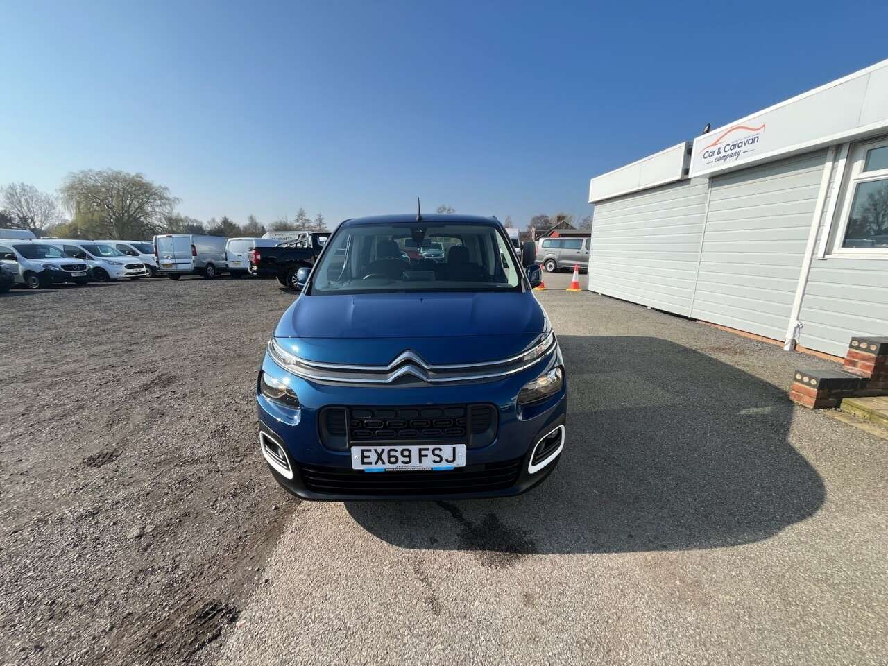 A 2019 CITROEN BERLINGO 1.5 BlueHDi Feel M MPV 5dr Diesel EAT Euro 6 (s/s) (130 ps) FINANCE AVAILAB A 2019 CITROEN BERLINGO 1.5 BlueHDi Feel M MPV 5dr Diesel EAT Euro 6 (s/s) (130 ps) FINANCE AVAILAB