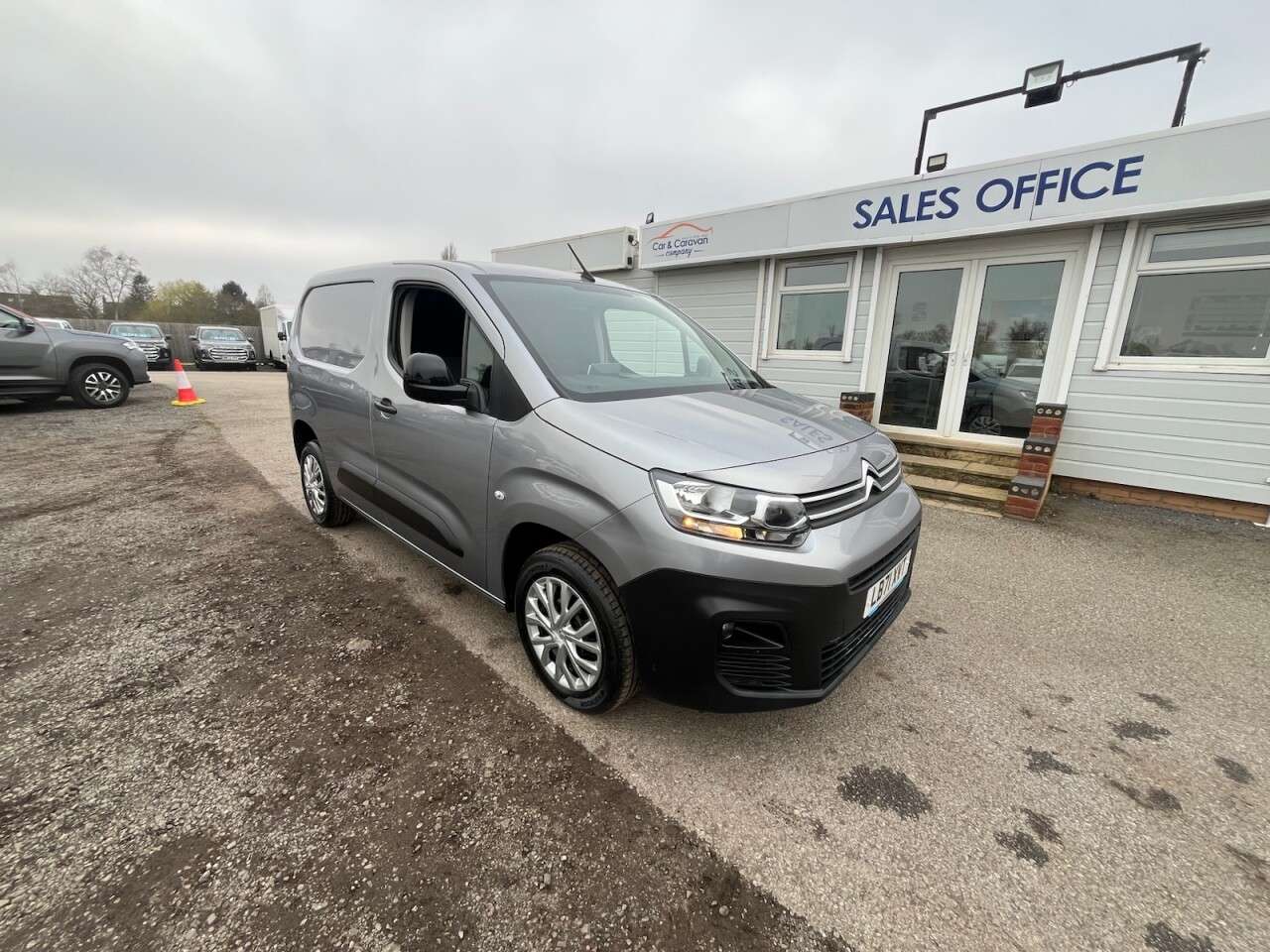 A 2021 CITROEN BERLINGO 1.5 BlueHDi 1000 Enterprise M Pro Panel Van 5dr Diesel Manual SWB Euro 6 (s A 2021 CITROEN BERLINGO 1.5 BlueHDi 1000 Enterprise M Pro Panel Van 5dr Diesel Manual SWB Euro 6 (s