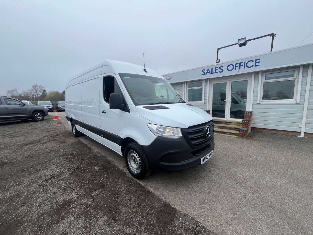 A 2024 MERCEDES-BENZ SPRINTER 2.0 315 CDI Progressive Panel Van 5dr Diesel Manual RWD L3 H2 Euro 6 (s/s) A 2024 MERCEDES-BENZ SPRINTER 2.0 315 CDI Progressive Panel Van 5dr Diesel Manual RWD L3 H2 Euro 6 (s/s)