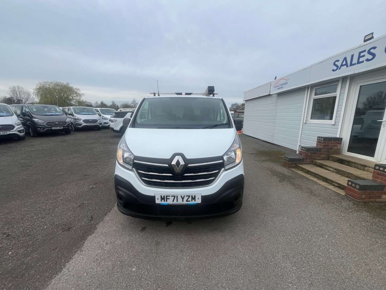 A 2021 RENAULT TRAFIC 2.0 dCi ENERGY 30 Business+ Panel Van 5dr Diesel Manual LWB Standard Roof E A 2021 RENAULT TRAFIC 2.0 dCi ENERGY 30 Business+ Panel Van 5dr Diesel Manual LWB Standard Roof E