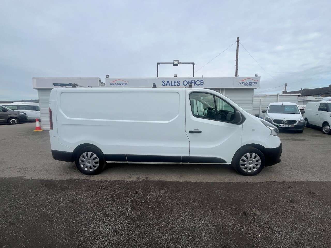 2021 RENAULT TRAFIC 2021 RENAULT TRAFIC