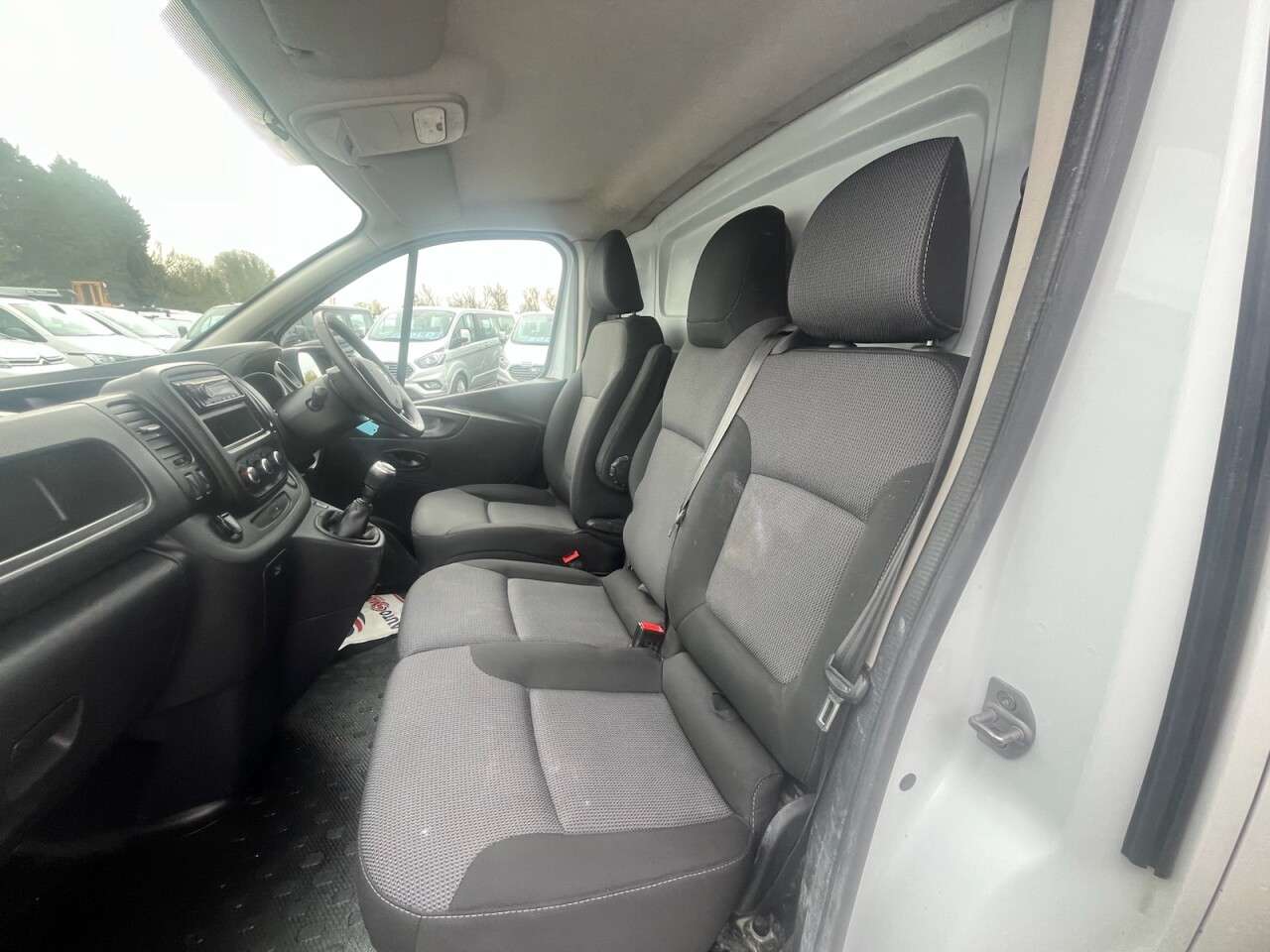 2021 RENAULT TRAFIC 2021 RENAULT TRAFIC