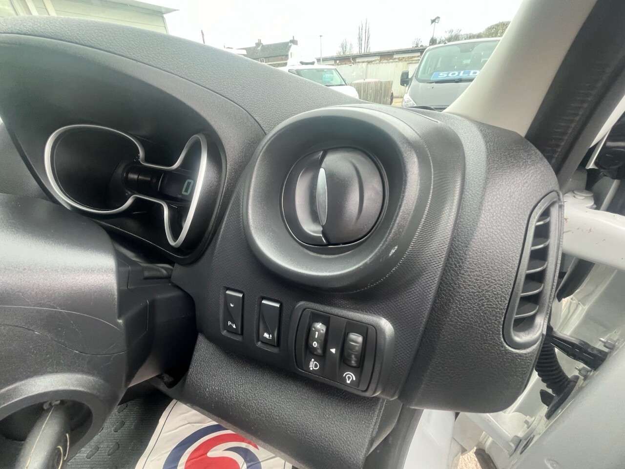 2021 RENAULT TRAFIC 2021 RENAULT TRAFIC