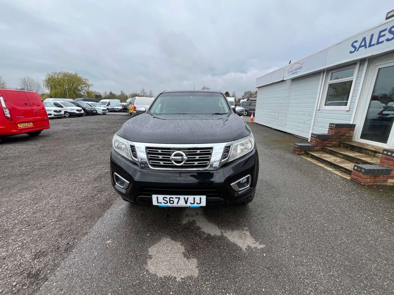 A 2018 NISSAN NAVARA 2.3 dCi N-Connecta Pickup Double Cab 4dr Diesel Manual 4WD Euro 6 (s/s) (19 A 2018 NISSAN NAVARA 2.3 dCi N-Connecta Pickup Double Cab 4dr Diesel Manual 4WD Euro 6 (s/s) (19