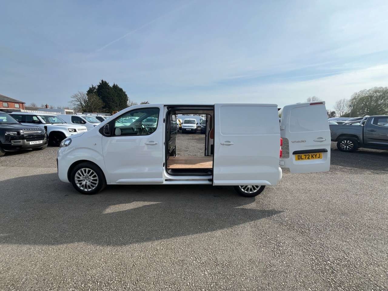 2023 VAUXHALL VIVARO 2023 VAUXHALL VIVARO