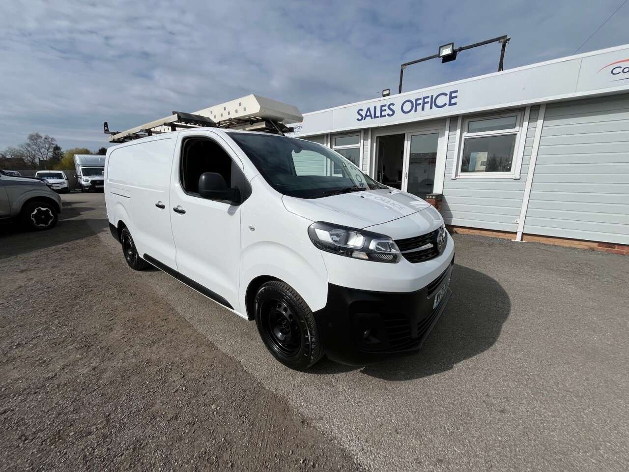 A 2021 VAUXHALL VIVARO 1.5 Turbo D 2900 Dynamic Panel Van 6dr Diesel Manual L2 H1 Euro 6 (s/s) (10 A 2021 VAUXHALL VIVARO 1.5 Turbo D 2900 Dynamic Panel Van 6dr Diesel Manual L2 H1 Euro 6 (s/s) (10