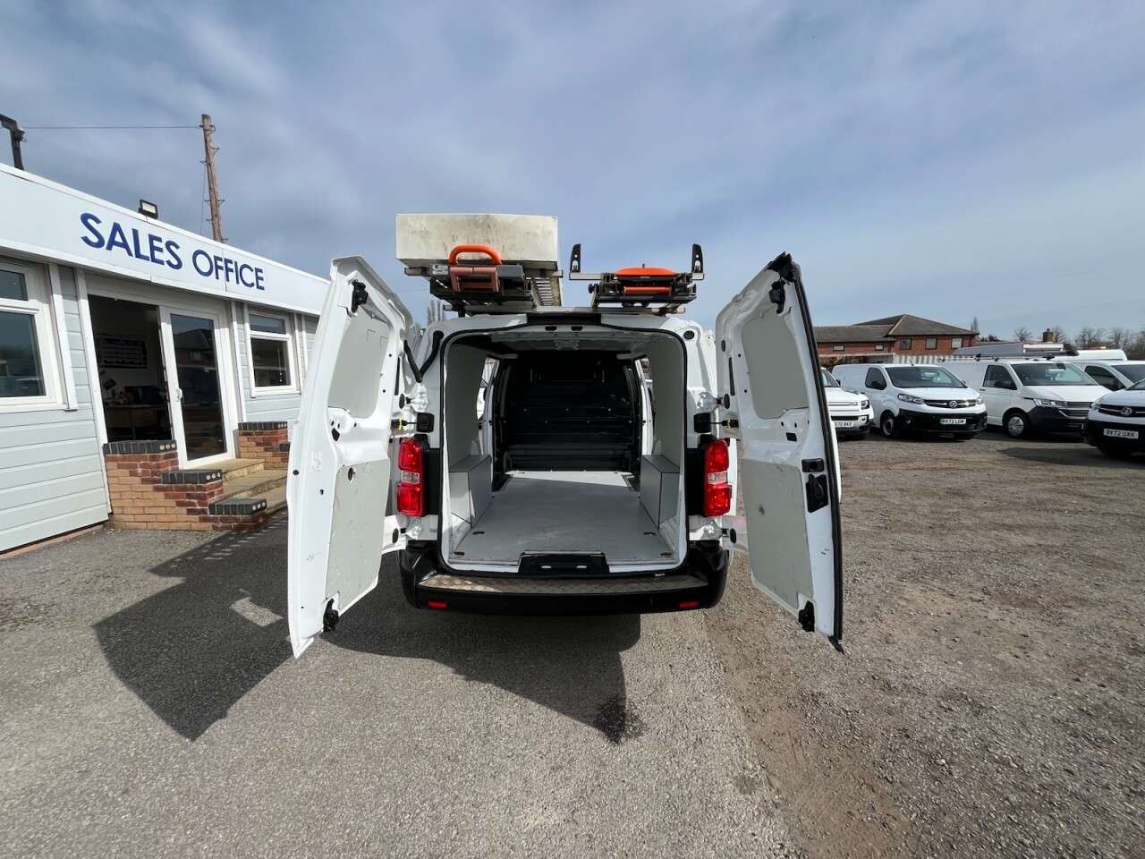 2021 VAUXHALL VIVARO 2021 VAUXHALL VIVARO
