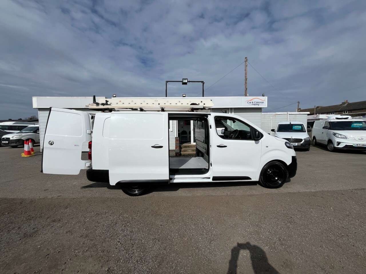 2021 VAUXHALL VIVARO 2021 VAUXHALL VIVARO