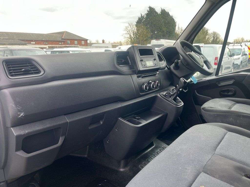 2023 RENAULT MASTER 2023 RENAULT MASTER