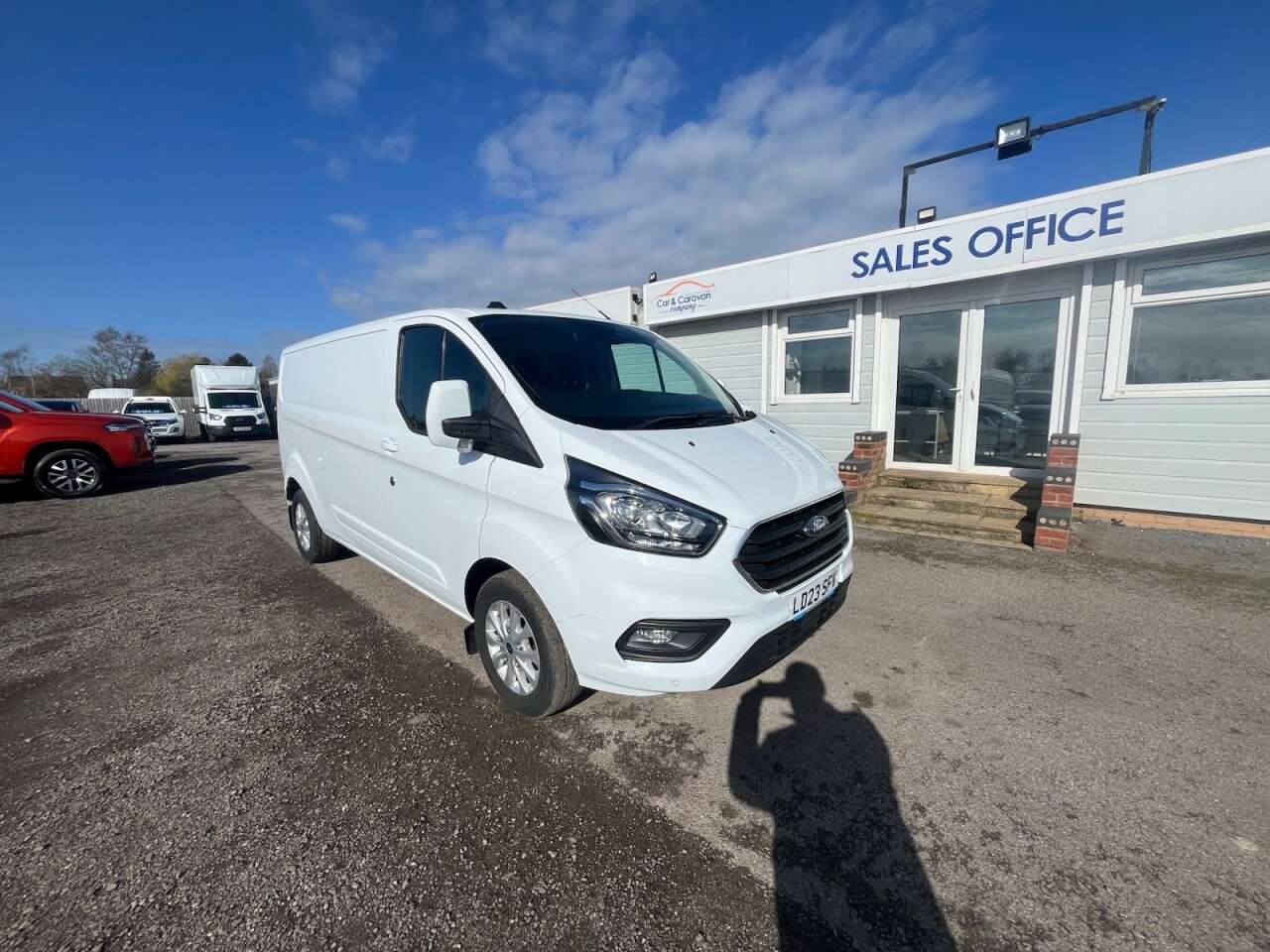 A 2023 FORD TRANSIT CUSTOM 2.0 300 EcoBlue Limited Panel Van 5dr Diesel Manual L2 H1 Euro 6 (s/s) (130 A 2023 FORD TRANSIT CUSTOM 2.0 300 EcoBlue Limited Panel Van 5dr Diesel Manual L2 H1 Euro 6 (s/s) (130